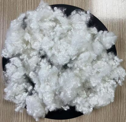 良い価格 リサイクルしたホールコンジュガートポリエステルステープルファイバー シリコン化 7D 32mm オンライン