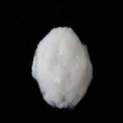 良い価格 リサイクルされた15D耐火繊維 リサイクルされた白色PSF繊維 オンライン