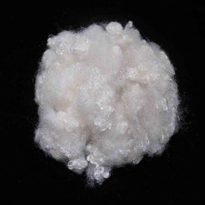 良い価格 非シリコン化耐火繊維 15D 環境に優しいポリエステル繊維の詰め物 オンライン