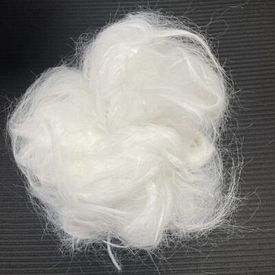 冬の編み糸用 繊維の混合 コート&帽子 繊維の生産 高輝度 90D モーヘア 102MM